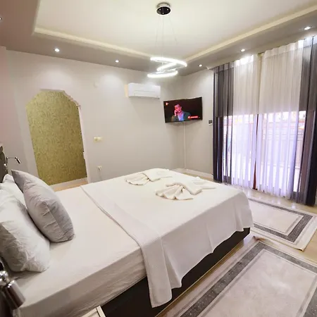 Villa Gold *